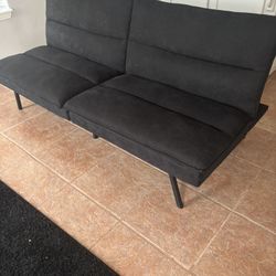 Couch Black Futton 