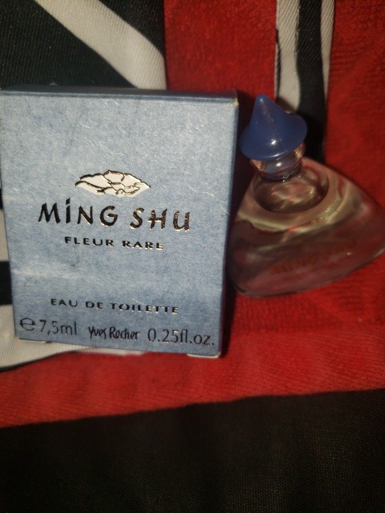 Women's Perfume (MING SHU FLEUR RARE) by Yves Rocher