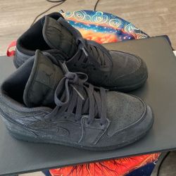 Little Kids Nike Dunks Size 1.5 