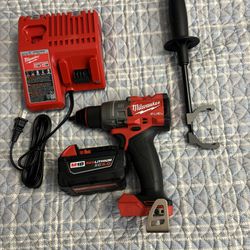 Milwaukee M18 Fuel Brushless Hammer Drill Kit