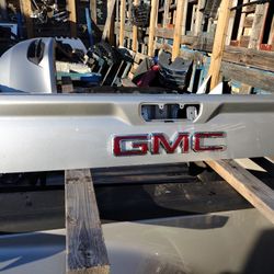 2019 To 2022 GMC Rear Upper Tailgate Section OEM Part