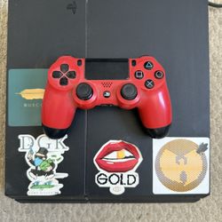 Standard PS4 And Controller