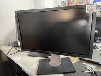 Dell P2211Ht Monitor- Tested- OPEN TO OFFERS