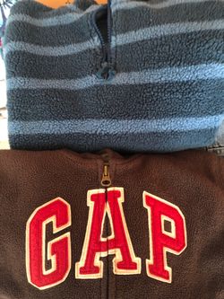 Boys size 5 hoodie and 1/4 zip sweatshirt Gap and Gymboree