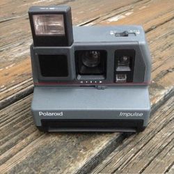 Polaroid Impulse 600 Retro