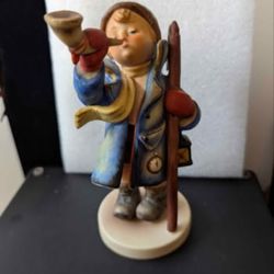 Vintage GOEBEL W. Germany Figurine - Signed M. Wernz - Excellent Condition! 🎯