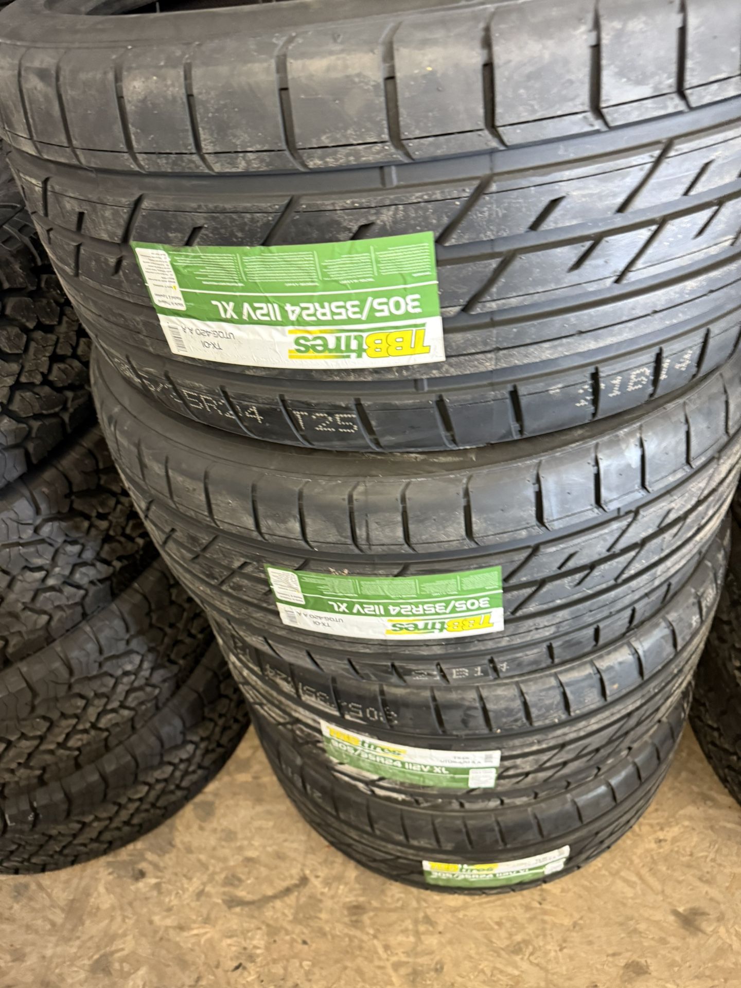 305/35/24 TBB Tires Installed And Balanced / Instaladas Y Balanceadas