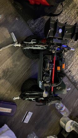 ARRMA OutKast 4s