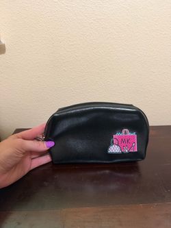 New Mary Kay MK Girlfriend Cosmetic Bags Travel Slumber Party Black & Pink