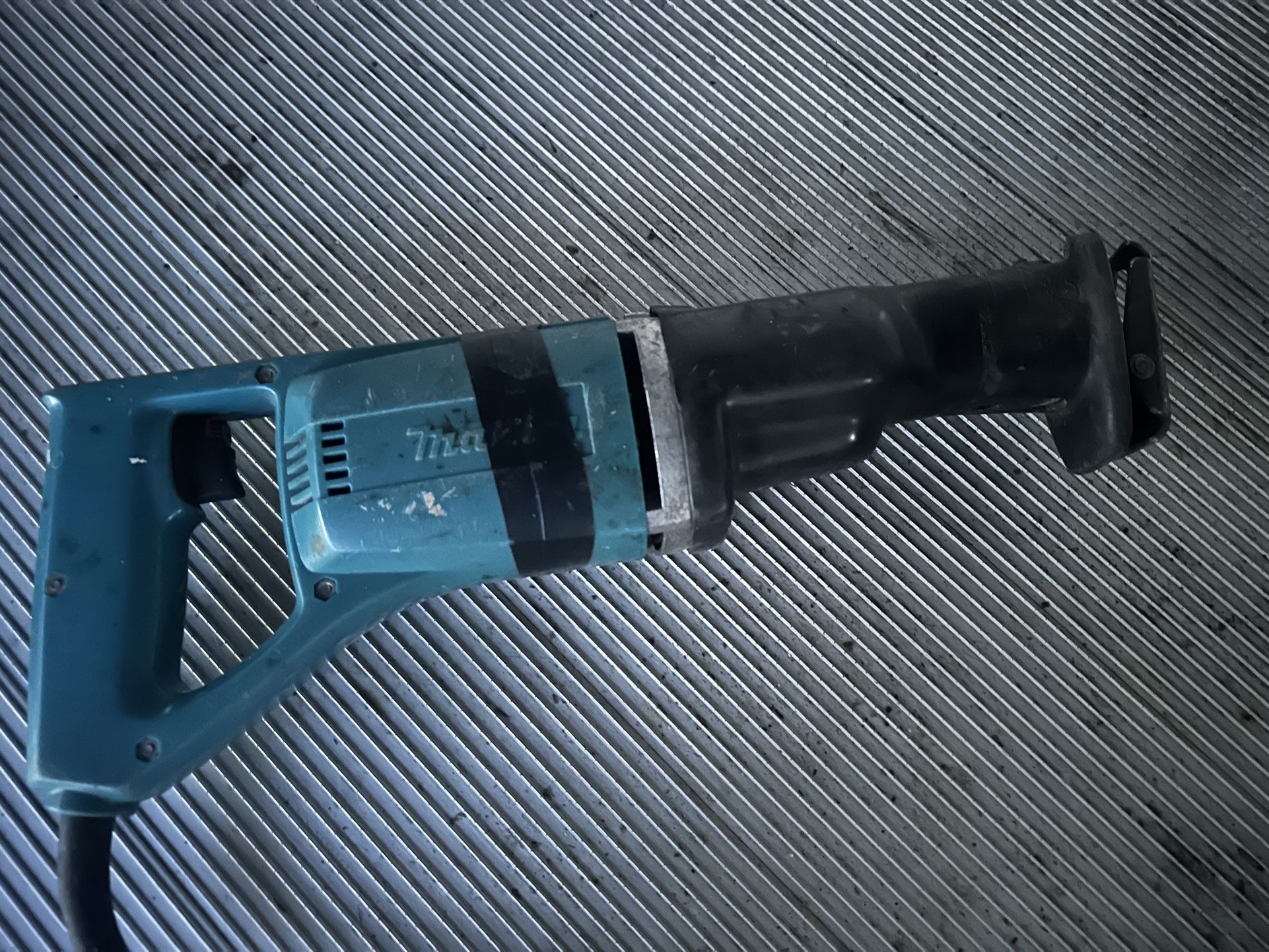 Makita Recipro Saw Corded