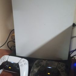 PlayStation 5 With Disk 