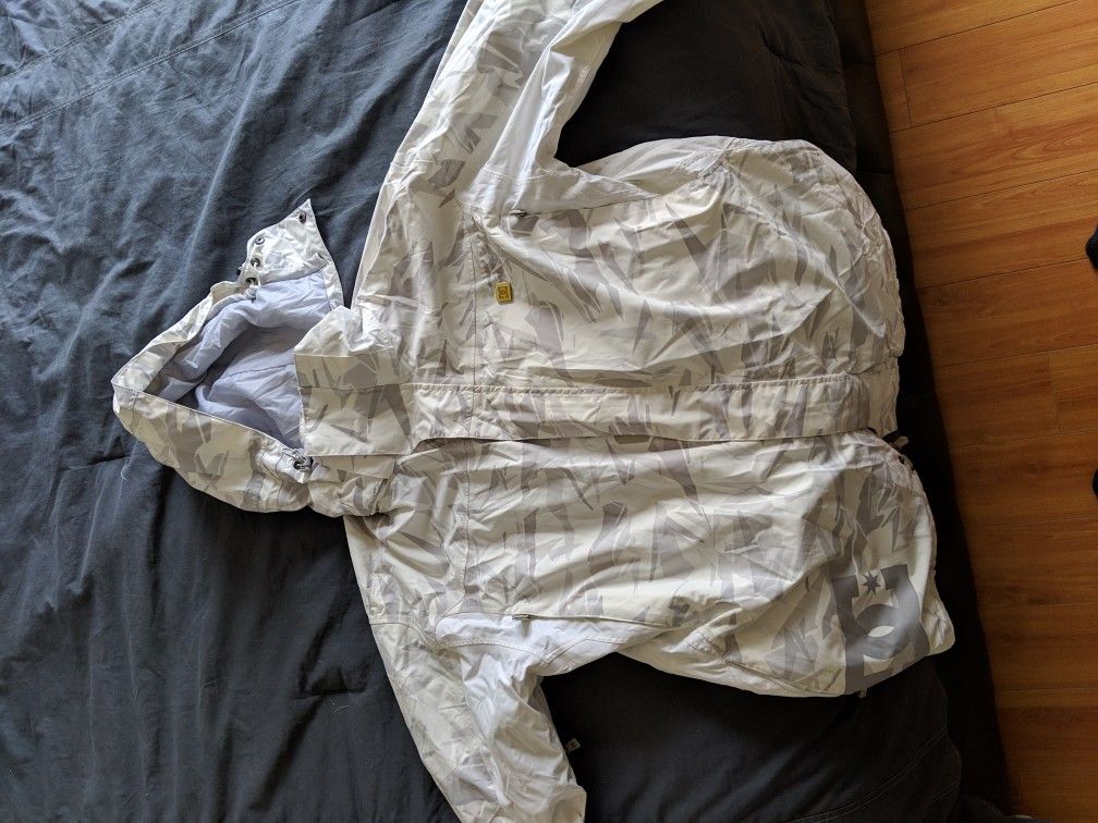 Large unisex DC SNOWBOARD JACKET