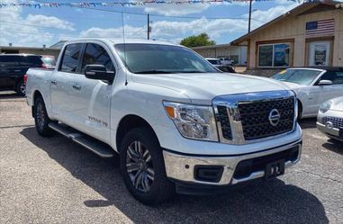 2018 Nissan TITAN
