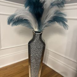 27-inch diamond vase