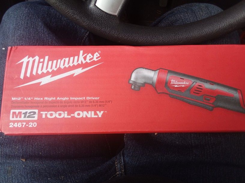 MILWAUKEE M12 1/4 HEX RIGHT ANGLE IMPACT DRIVER