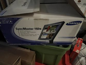 Samsung SyncMaster 19in Monitor