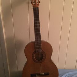 Toredo Acoustic Guitar From The 70’s With Hard Case