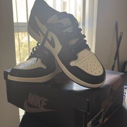 Jordan 1s Mocha Low Og’s