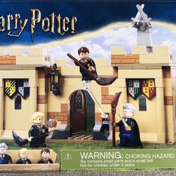 LEGO Harry Potter Hogwarts First Flying Lesson Set 76395