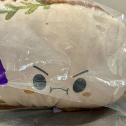 Squishable Croissant 17”