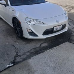 Scion Fr-s COUPE 2 DOOR AUTOMATIC
