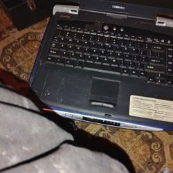 Toshiba Satelite Lap Top Factory Equip Like New $50