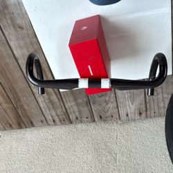 Giant Carbon Handlebars
