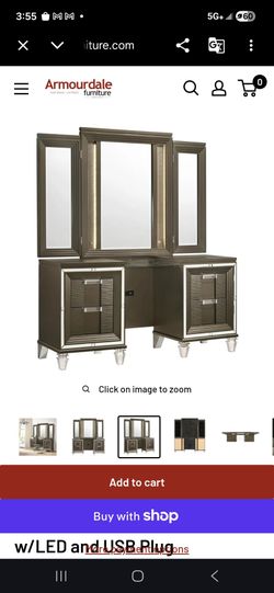 BEAUTIFUL VANITY IN BRAND NEW CONDITION