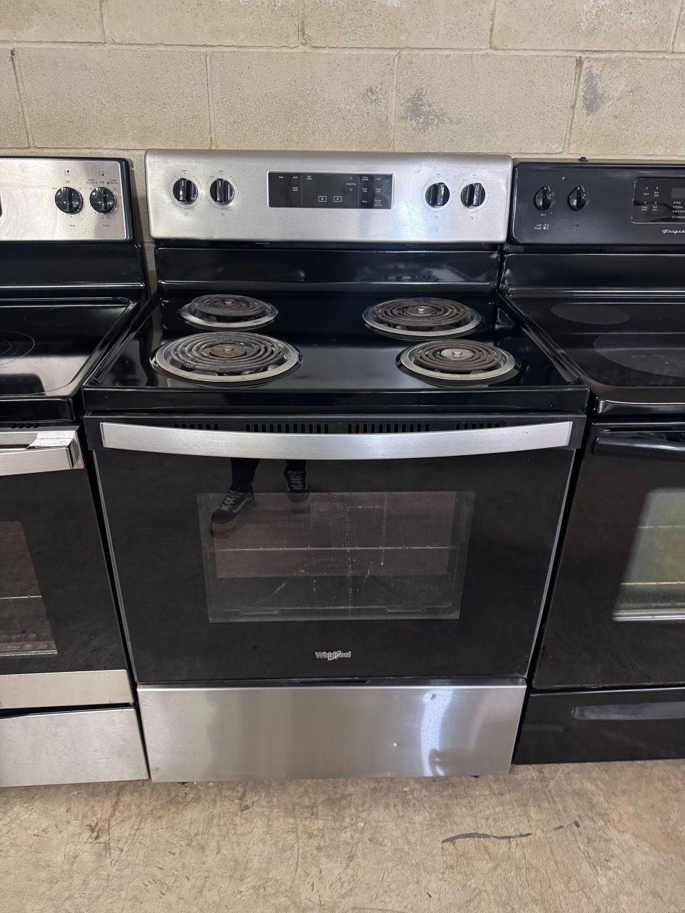 Whirlpool Electric Range Stove with Coil Burners for Sale in San ...
