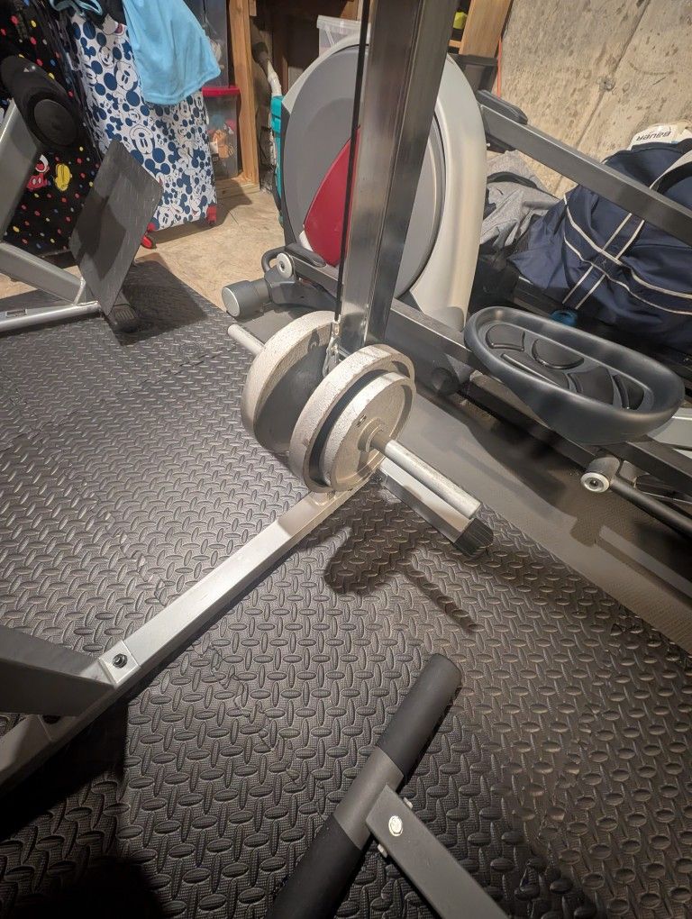 Pull Down Machine With Bars And Weights