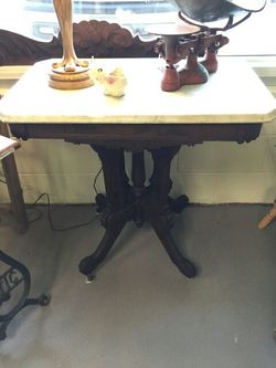 Marble antique Table
