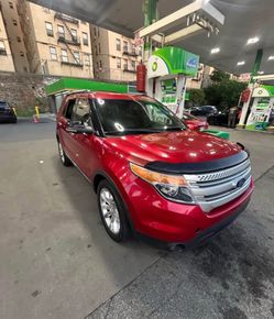 2012 Ford Explorer · XLT Sport Utility 4D