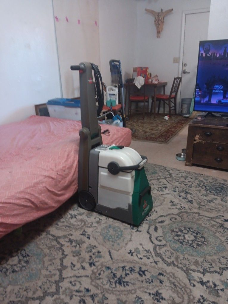 Commercial Carpet cleaner