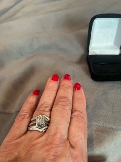 SAVE $7,500🔥. NEW GENUINE NATURAL VS2 DIAMOND ENGAGEMENT RING & 2 BANDS WITH $8,885 APPRAISAL 💎. 14KT. SIZE 7.  ASKING $1,250 OR BEST.  VS2 CLARITY