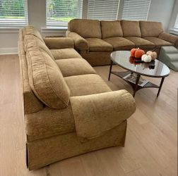 2 Sofas