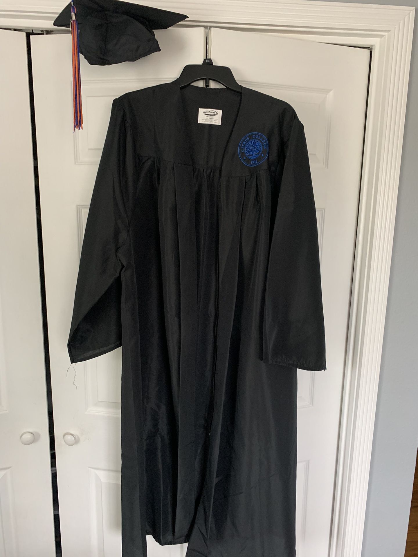 CITRUS COLLEGE GRADUATION CAP AND GOWN