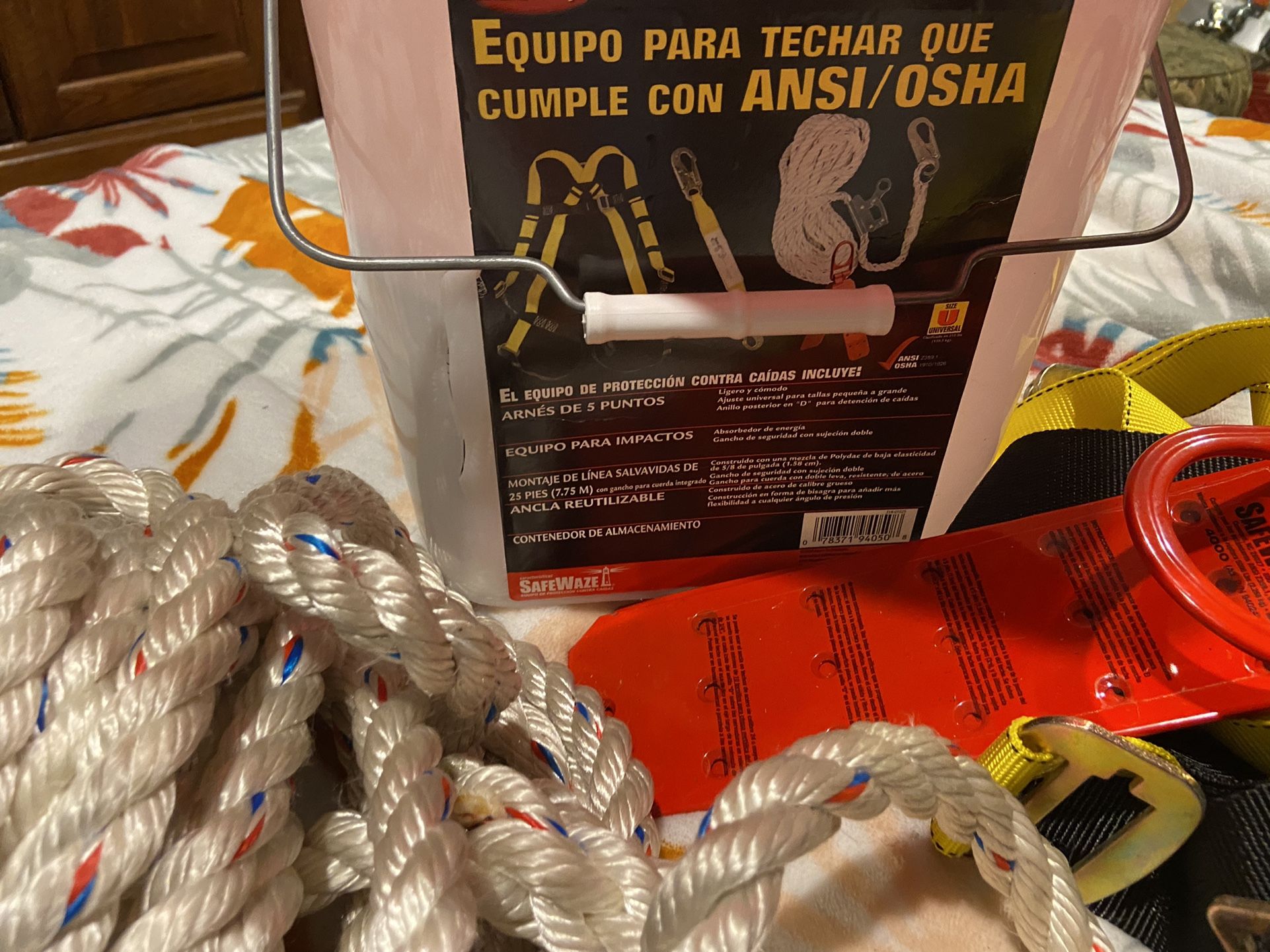 Brand new safety harness kit