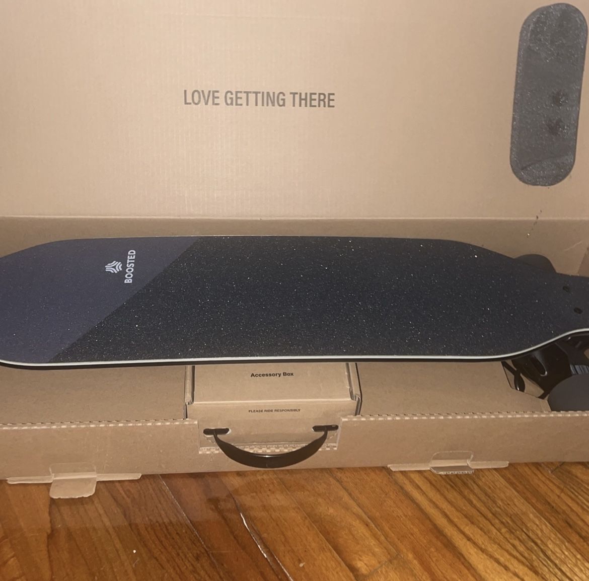 Boosted Board Brand New (Box Is damaged) 