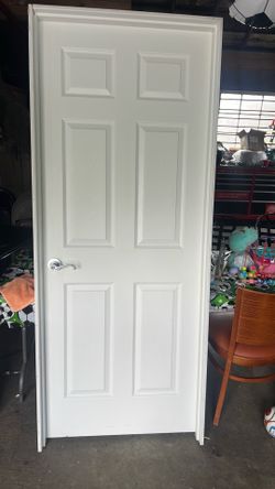 Interior door 32x80 left hand
