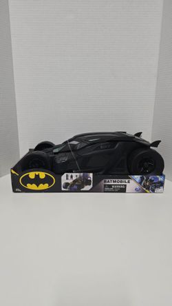 DC Batman Batmobile @ToyBros