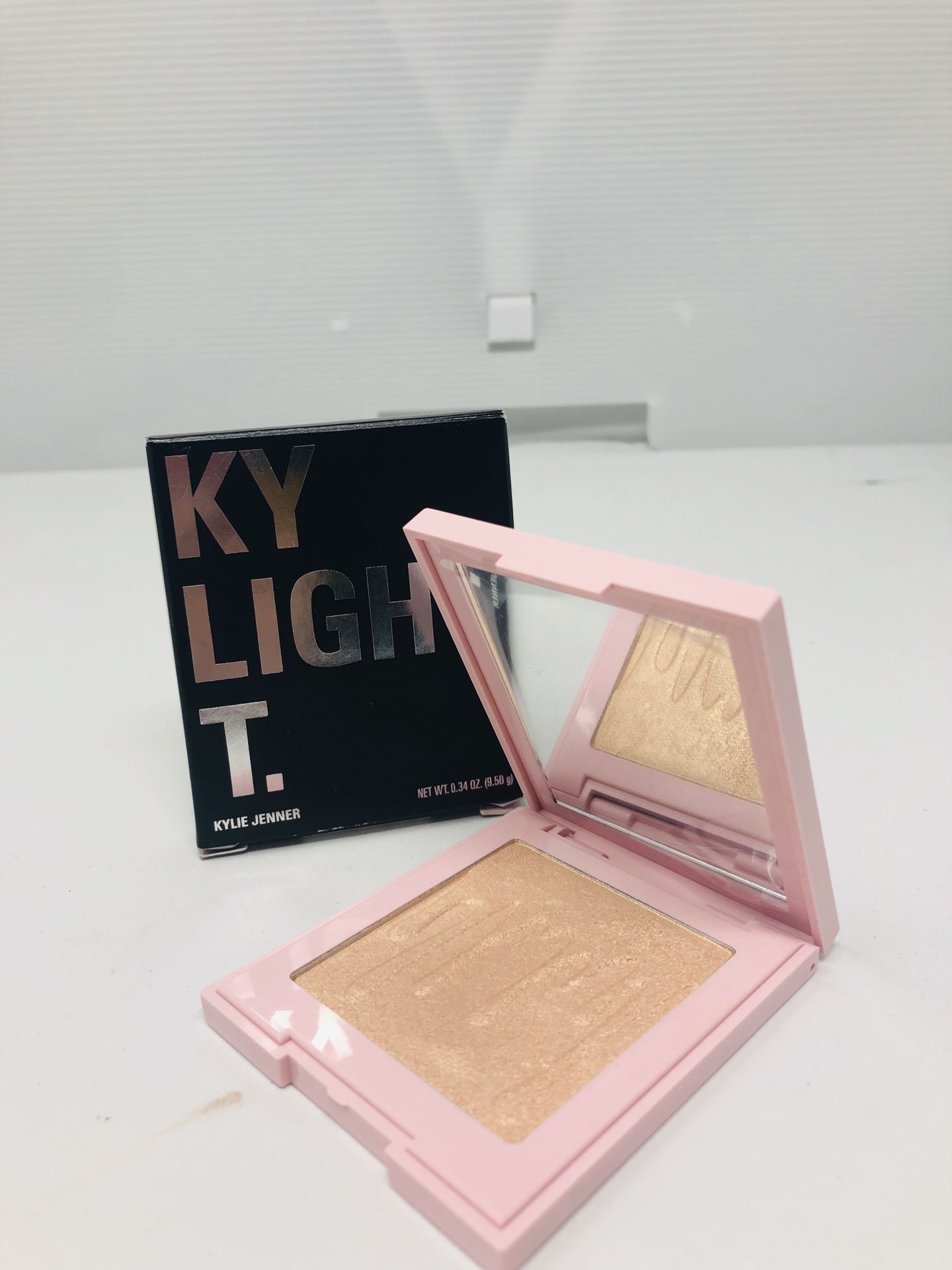 Kylie Jenner Kylight “Cheers Darling” 0.34 Oz. (9.50 g)