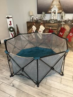 Portable Play Yard