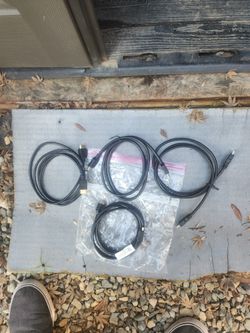 5 HDMI cords in unused condition + RCA jacks 