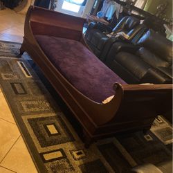 Twin Bed Made Bomb  Bay