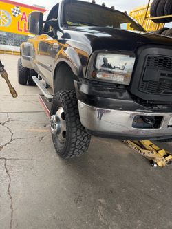Dully Tires 35x12”50/17