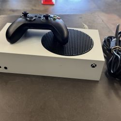 Microsoft Xbox Series S w cords and controller no trades pick up in Tacoma FIRM PRICE