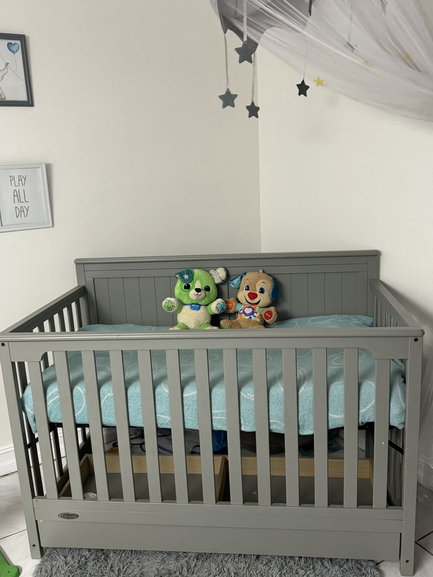 Graco Baby crib