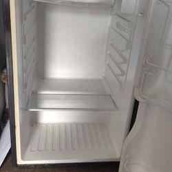 Mini Refrigerator 