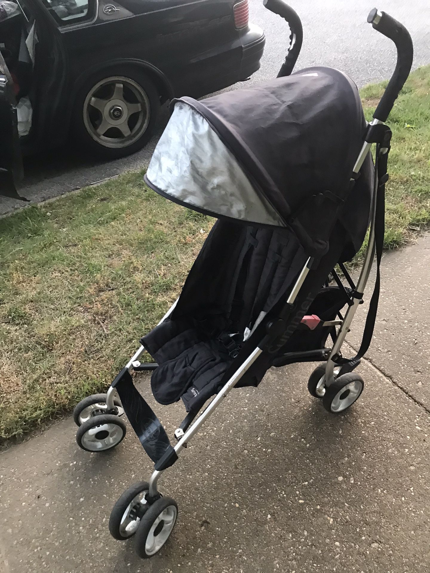 Very Nice Like New Heavy Duty Fold Up Stroller With Canopy Only $40
