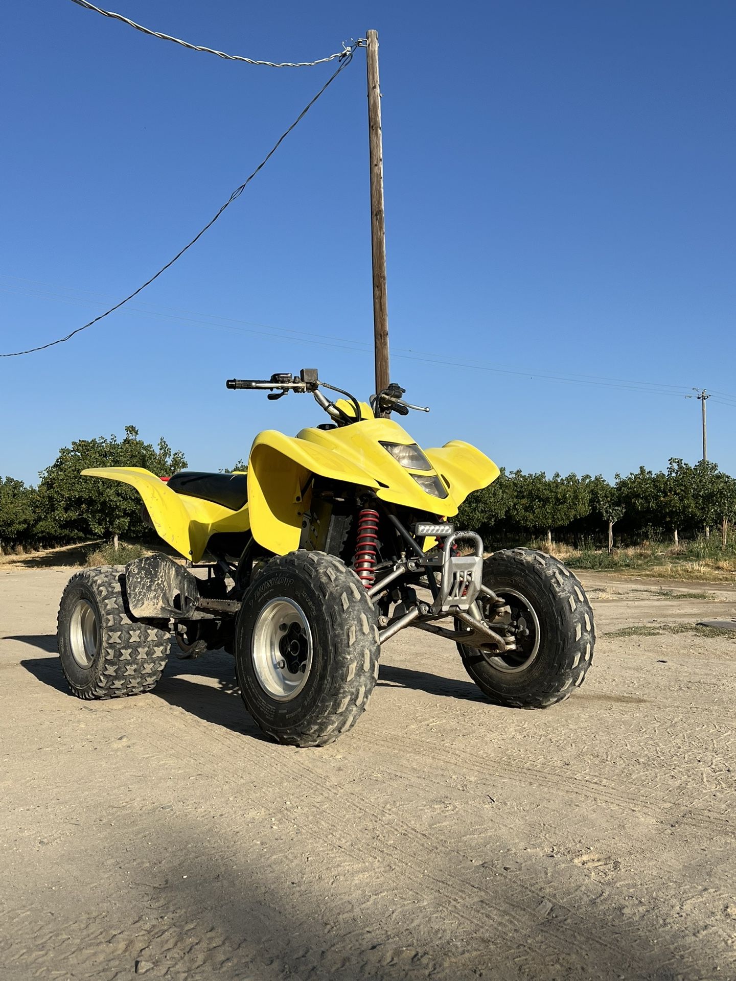Quad Sukuki Ltz400